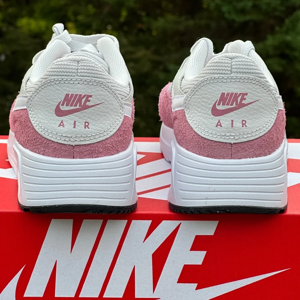 Nike Air Max SC Low Casual Sneaker - fits Youth Sizes 5Y and 6Y NEW